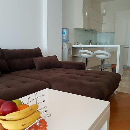Apartment Tc Lux Vlsb Budva Exterior photo