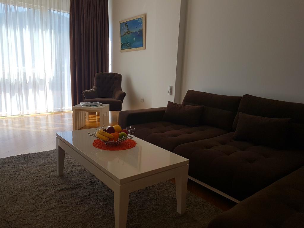 Apartment Tc Lux Vlsb Budva Exterior photo