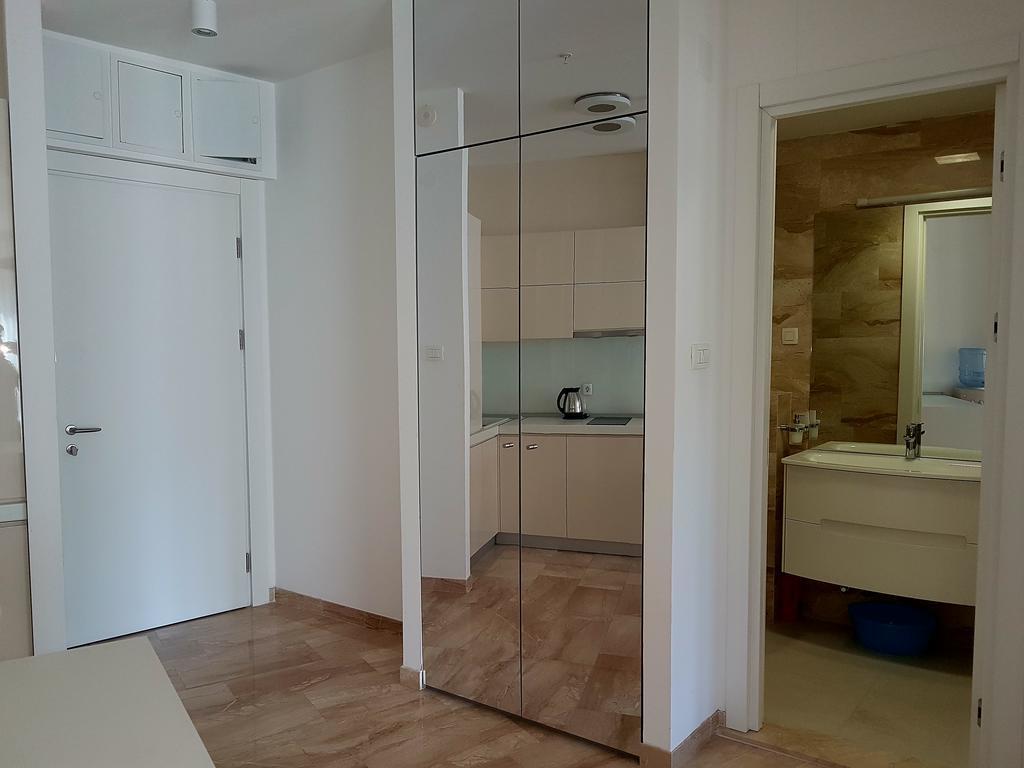 Apartment Tc Lux Vlsb Budva Exterior photo